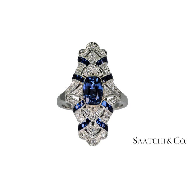 Stunning 18k (750) White Gold - Natural VVS Diamond & Blue Sapphire: Ring For Sale - Image 9 of 10