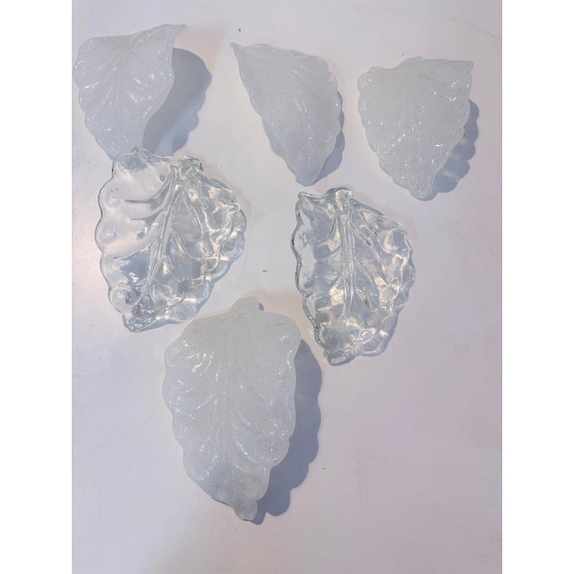 Mid-Century Modern Hollywood Regency Wall Lamp with Murano Glass Leaves, 1970s For Sale - Image 3 of 11
