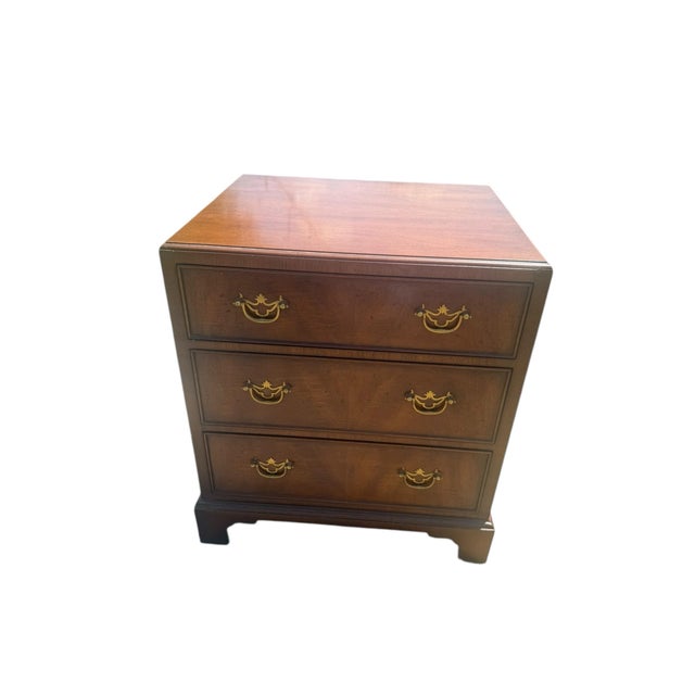 Brown Henredon 18th Century Portfolio Solid Mahogany Three Drawer Chairside Chest / Nightstand For Sale - Image 8 of 11