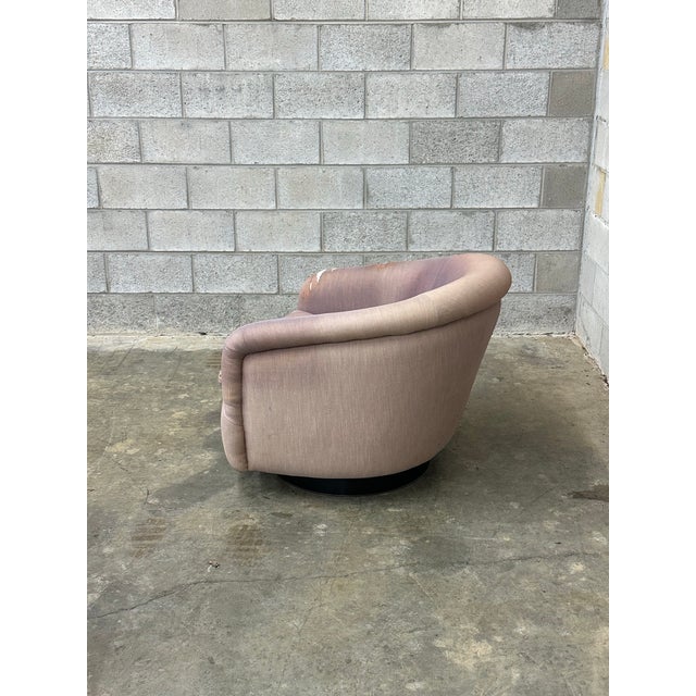 Textile 1990s Milo Baughman for Thayer Coggin Swivel and Tilt Chair For Sale - Image 7 of 10