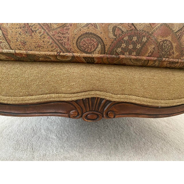 Late 20th Century Ethan Allen Wide Carved Bergere French Louis XV Style Harris Chair Excellent Mint Condition For Sale - Image 9 of 16