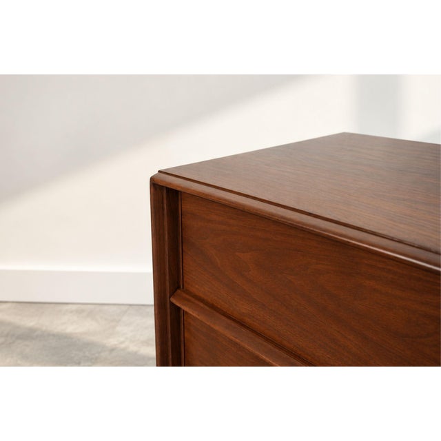 Amber t.h. Robsjohn-Gibbings Thin-Line Walnut Dresser, C. 1950s For Sale - Image 8 of 11