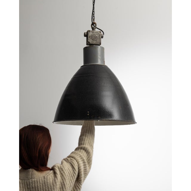 1950s, European Industrial Pendant For Sale - Image 4 of 9