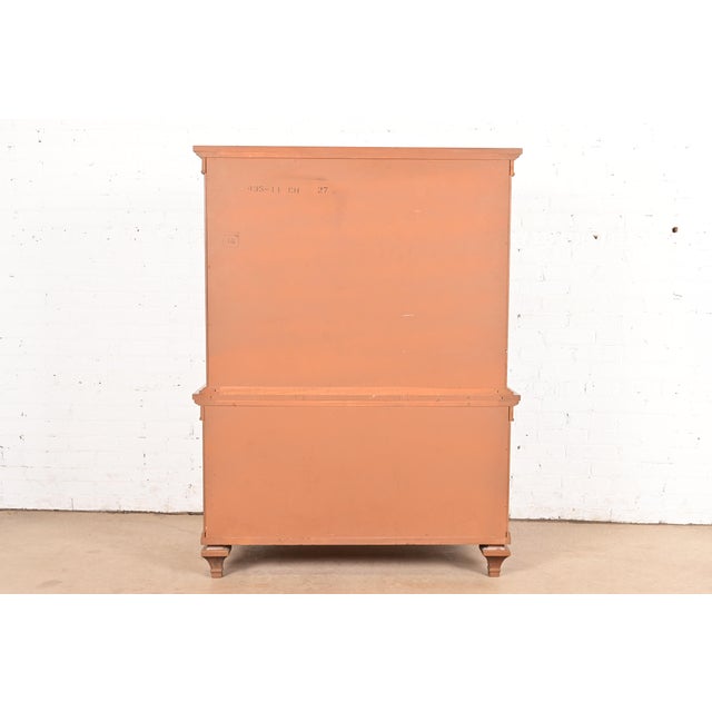 Thomasville French Regency Louis XVI Walnut and Burl Wood Gentleman's Chest, Circa 1960s For Sale - Image 14 of 15