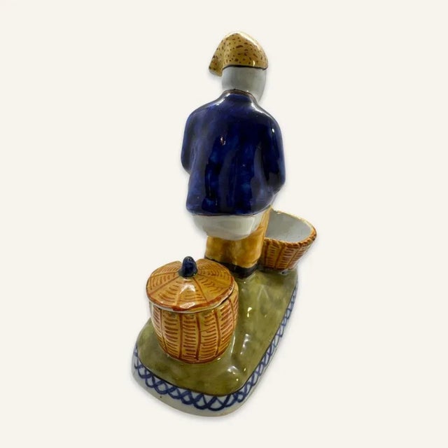 French Country Late 19th Century Quimper Faience Condiment Dish From Brittany, France For Sale - Image 3 of 7