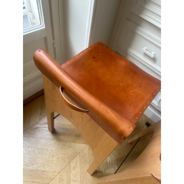 Black Jack Counter Stools in Sycamore Wood and Tan Leather from Lostine, USA, 2018, Set of 2 For Sale - Image 8 of 13