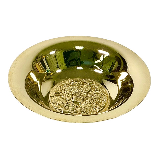 Mid 20th Century Hollywood Regency Chippendale Gold-Plated Candy Dish. For Sale