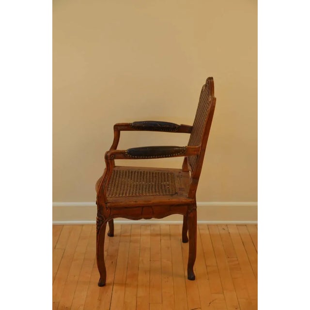 French 1760s Vintage Caned Louis XV Period Walnut Armchair For Sale - Image 3 of 8