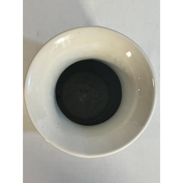 White Vintage Chinese Export Famille Verte Chinoiserie Vase For Sale - Image 8 of 8