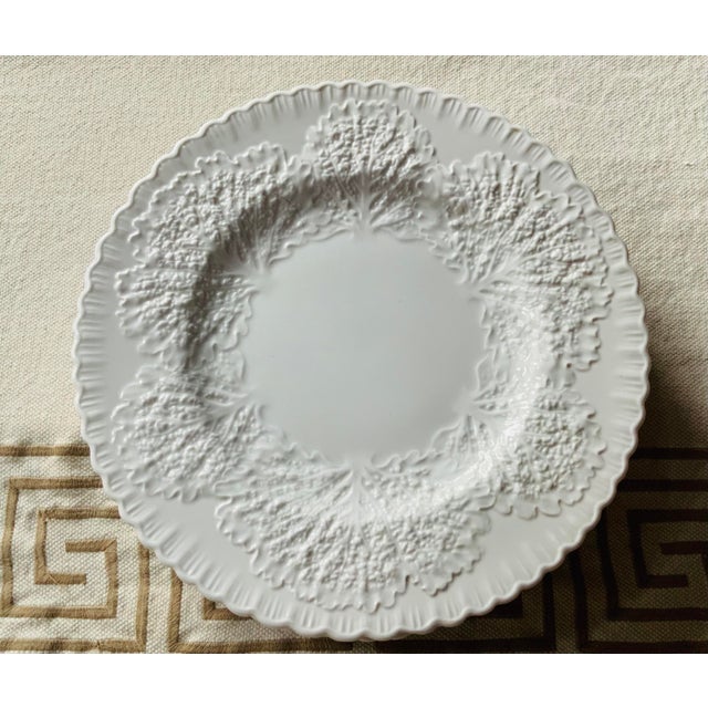 1930s Spode Savoy Cabbage Leaf Embossed White Dinner Plates — English Bone China, Set of 4 For Sale - Image 11 of 18