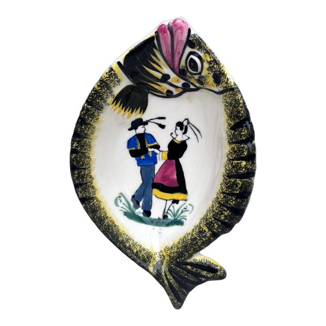 Small French Faience Fish Platter Henriot Quimper, Circa 1930 For Sale