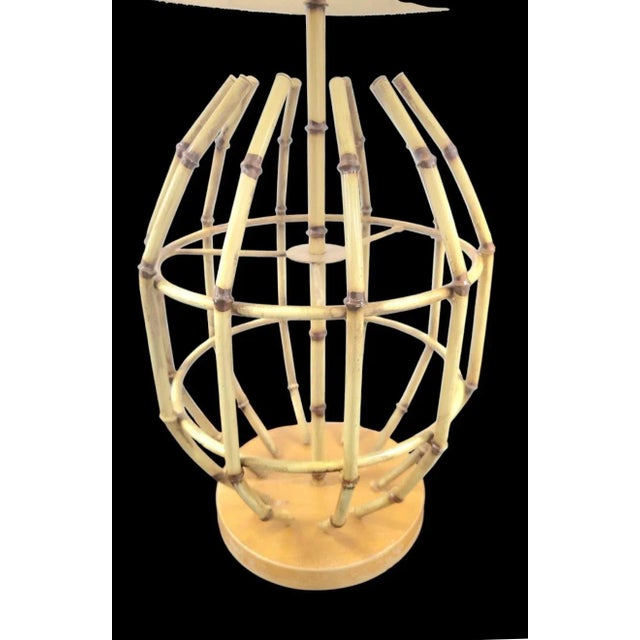 Vintage Metal Faux Bamboo Cage Regency Style Table Lamp For Sale - Image 9 of 10