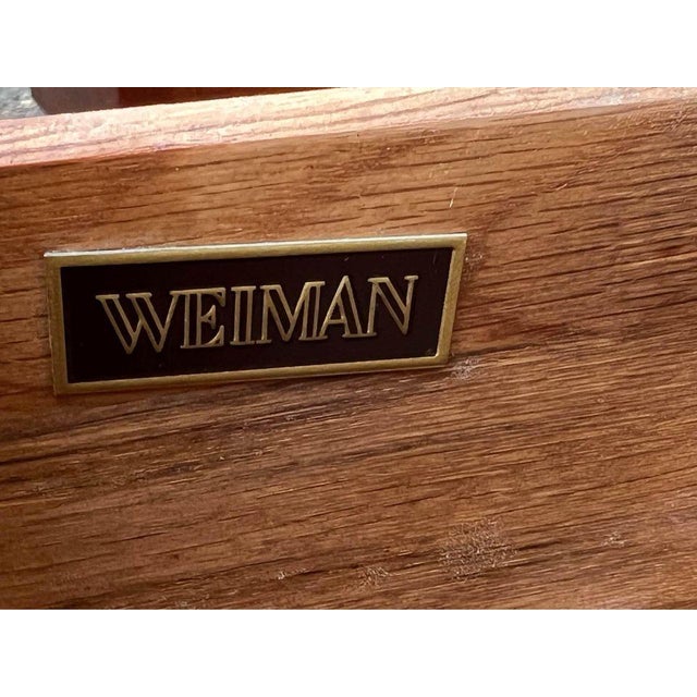 Brown Vintage Louis XV Style Fruitwood Inlaid Nightstand by Weiman Furniture. For Sale - Image 8 of 10
