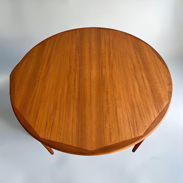 Danish Round and Oval Extendable Dining Table in Teak by Ib Kofod-Larsen for Faarup Møbelfabrik, 1960s For Sale - Image 9 of 18
