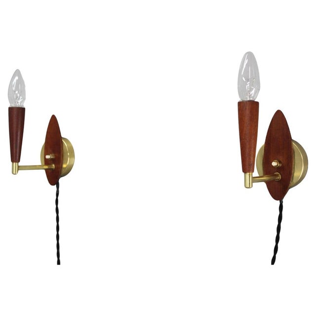Mid-Century Modern Danish Teak and Brass Wall Lights, 1960s, Set of 2 For Sale - Image 10 of 10