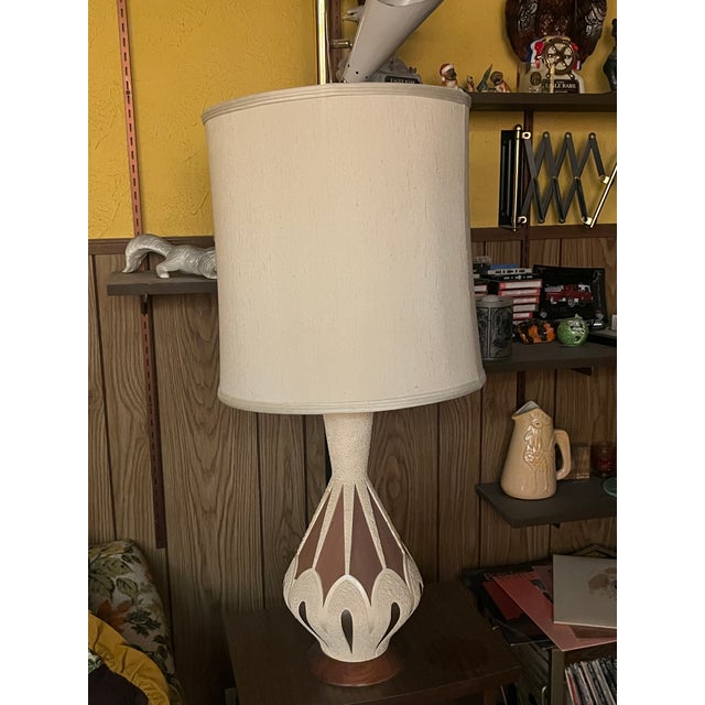 1960s Mid-Century Modern Ceramic Teardrop Cage Lamps on Walnut Bases - a Pair For Sale - Image 4 of 10