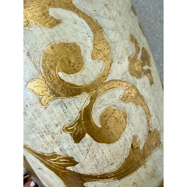 Mid-Century Modern Vintage Italian Florentine Waste Basket, Bin in Antique White and Gold in the Hollywood Regency Style For Sale - Image 3 of 12
