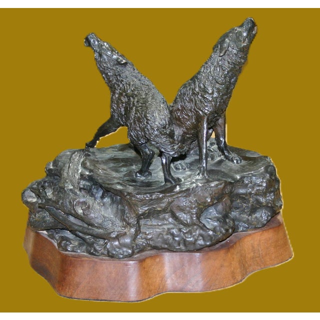 American 1980s Wolf Sculpture by D. Kennicutt For Sale - Image 3 of 6