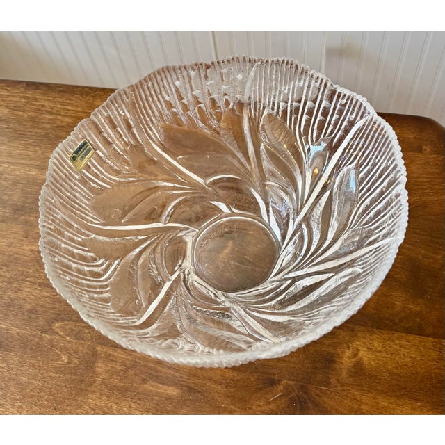 Mid 20th Century Lausitizer Glas 24% Lead Crystal Bowl For Sale - Image 9 of 12