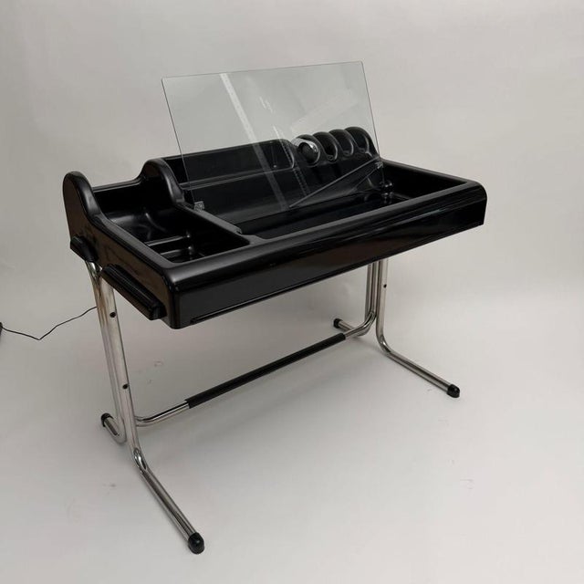 Black Orix Desk by Vittorio Parigi & Nani Prina for Molteni, Italy, 1970s For Sale - Image 3 of 18