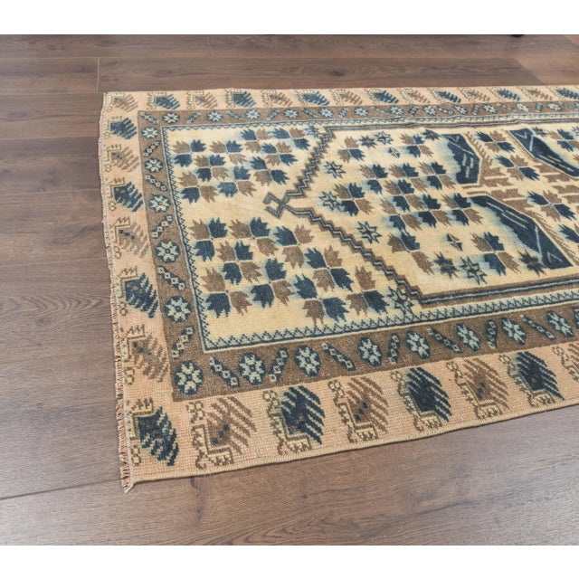 Vintage Turkish Hand-Knotted Rug For Sale - Image 4 of 8