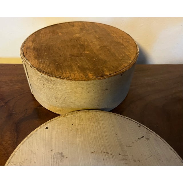 Antique 19th Century American Shaker Paint Decorated Wood Pantry Box in Cream Butter Color For Sale - Image 10 of 12