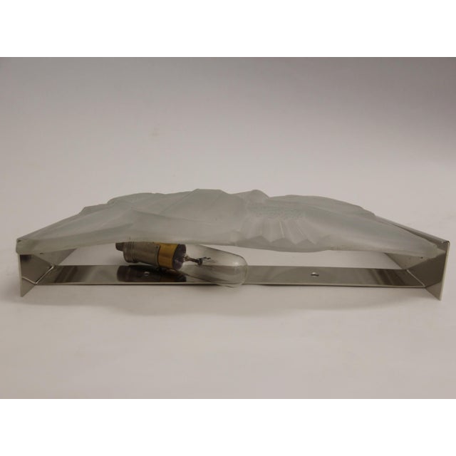 Silver French Art Deco Wall Light by David Guéron for Degue, 1930s For Sale - Image 8 of 10