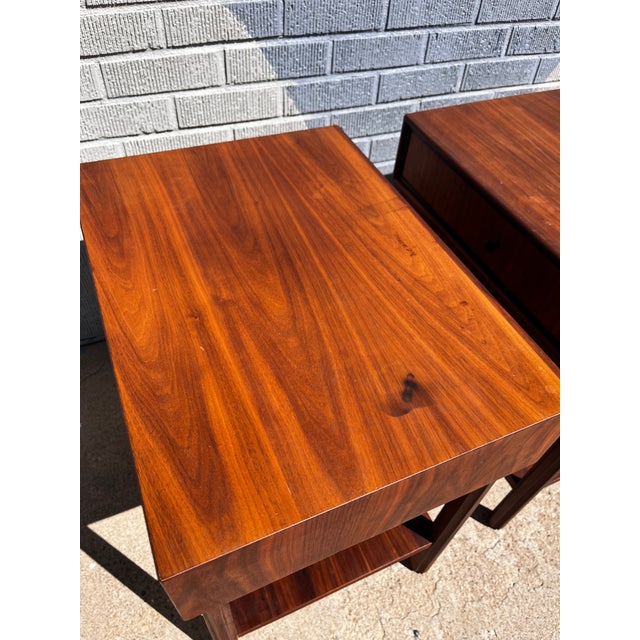Wood Mid-Century Modern Jack Cartwright for Founders, Pair of Nightstands, Attributed For Sale - Image 7 of 13