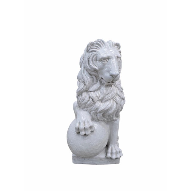 Late 20th Century Vintage Neoclassical Style Heraldic Lion Sculptures – Set of 2 For Sale - Image 5 of 10