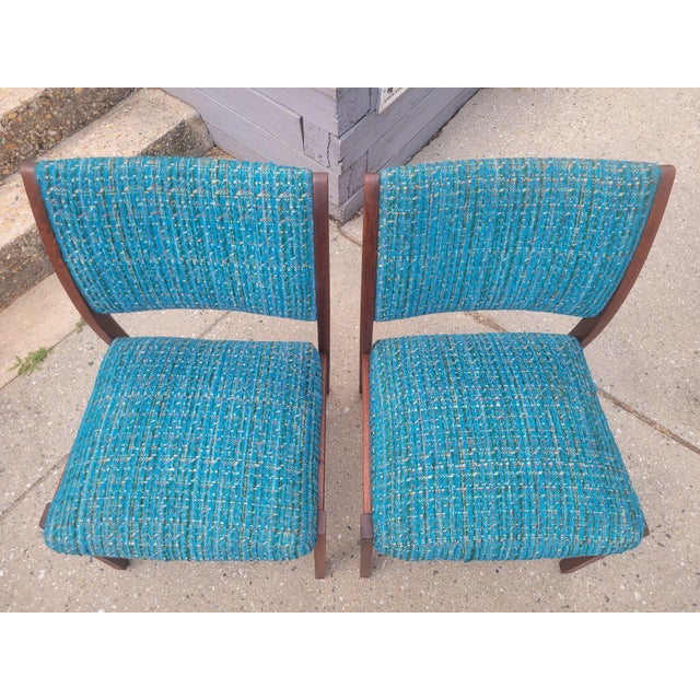 1960s Taylor Chair Co. Walnut Side Chairs For Sale In Baltimore - Image 6 of 9