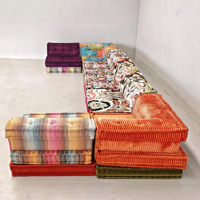 2000 - 2009 Mah Jong Modular Sofa in Satin, Velvet and Cotton by H. Hopfer for Roche Bobois feat. Missoni, 2000s. Set of 21 For Sale - Image 5 of 18