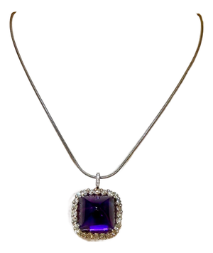 15 Ct Sugar Loaf Amethyst & Diamonds Pendent Necklace 18 Karat White Gold Chain