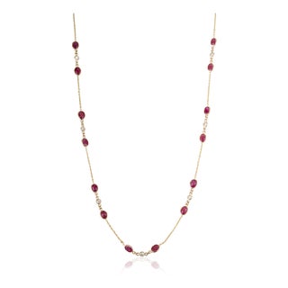 3.95ct Pure Red Ruby Vintage Station Chain Necklace With Diamonds in 14k Yellow Gold For Sale