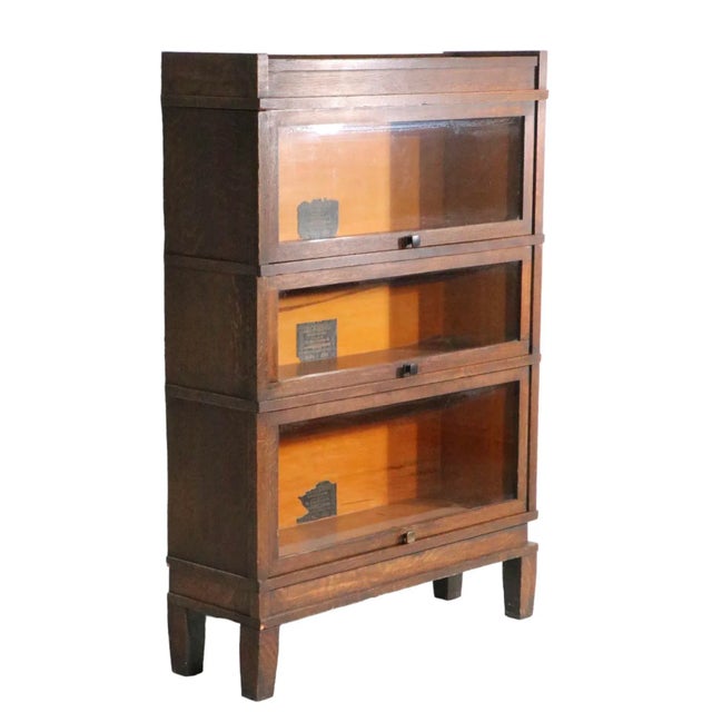 Globe Wernicke Oak Arts and Crafts Mission 3 Stack Bookcase Art - Mission Line by Globe Wernicke C 1920-1930's For Sale - Image 4 of 13
