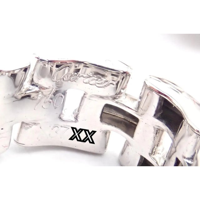 Silver 1990s Cartier Maillon Panthere Three Row Link Hoop White Gold Earrings, A Pair For Sale - Image 8 of 14