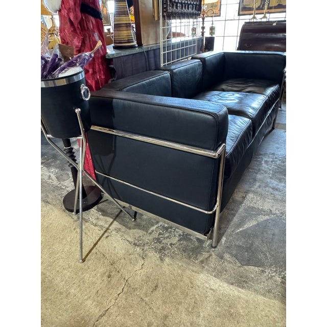 Mid-Century Modern 1990s Lc2 Modern 3 Seat Sofa by Le Corbusier Attributed For Sale - Image 3 of 13