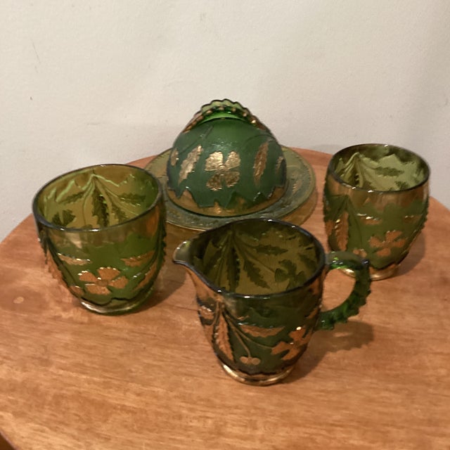 Circa 1898 Antique Emerald Green Glass With Gold Eapg Table Set in American Beauty Pattern- Set of 4 For Sale - Image 12 of 12