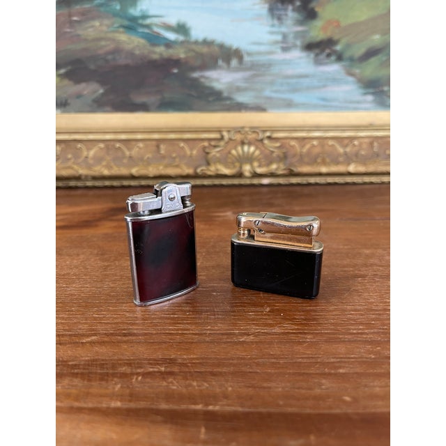 Art Deco Pair of Vintage Tabletop Lighters - Art Deco CMC Continental and Mid-Century Prince Lighter Japan. For Sale - Image 3 of 10