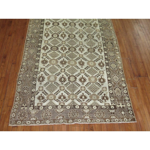 Mid-20th Century Primitive Hand Knotted White and Brown Turkish Anatolian Rug For Sale - Image 4 of 6