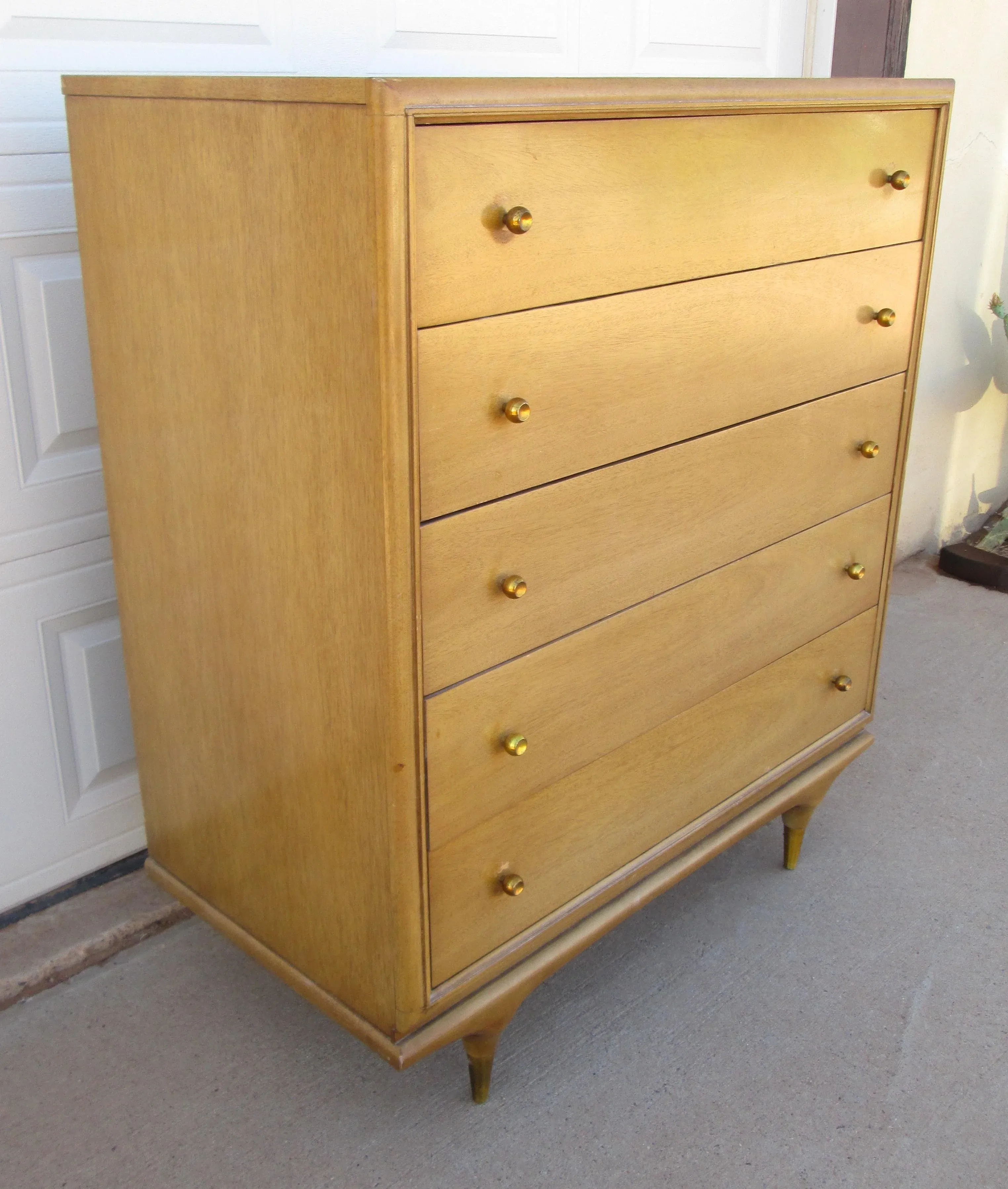 kent coffey dresser 9-drawer / Credenza - Midcentury Dressers & Chests For Sale and six deep dovetailed drawers. Kent Coffey the Continental 5