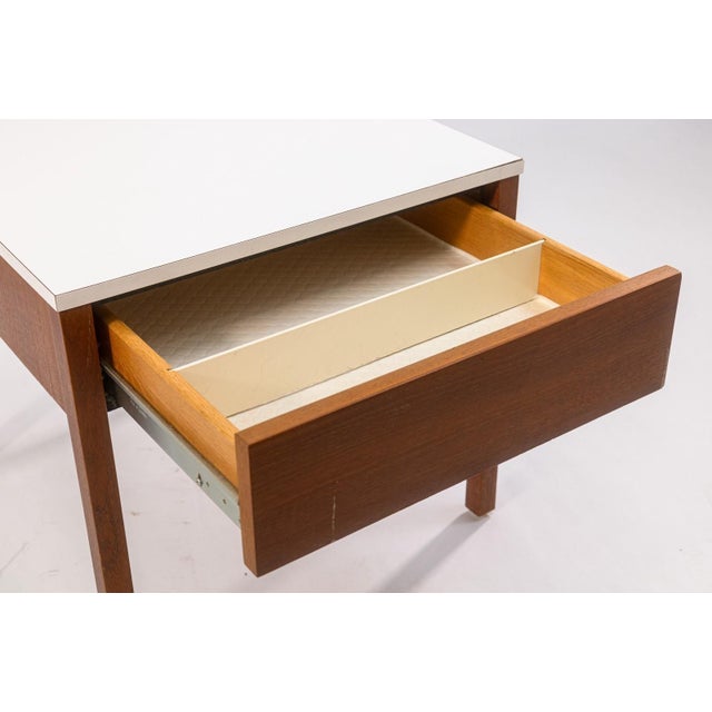 Pair of Florence Knoll for Knoll Walnut & White Laminate Vintage Side End Tables For Sale In Detroit - Image 6 of 9