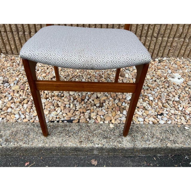 Late 20th Century Late 20th Century D-Scan Set of Four Mid Century Teak Dining Chairs For Sale - Image 5 of 10