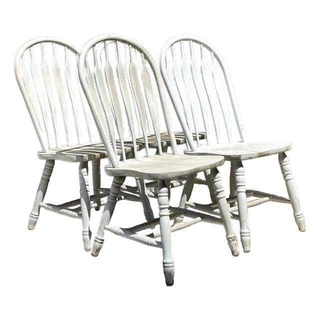 Vintage Farmhouse Style Windsor Chairs - Set of 4 For Sale