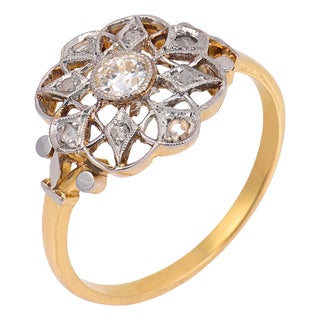 1910s French Belle Époque Diamond 18k Yellow Gold Platinum Flower Ring, Size 6.25 For Sale