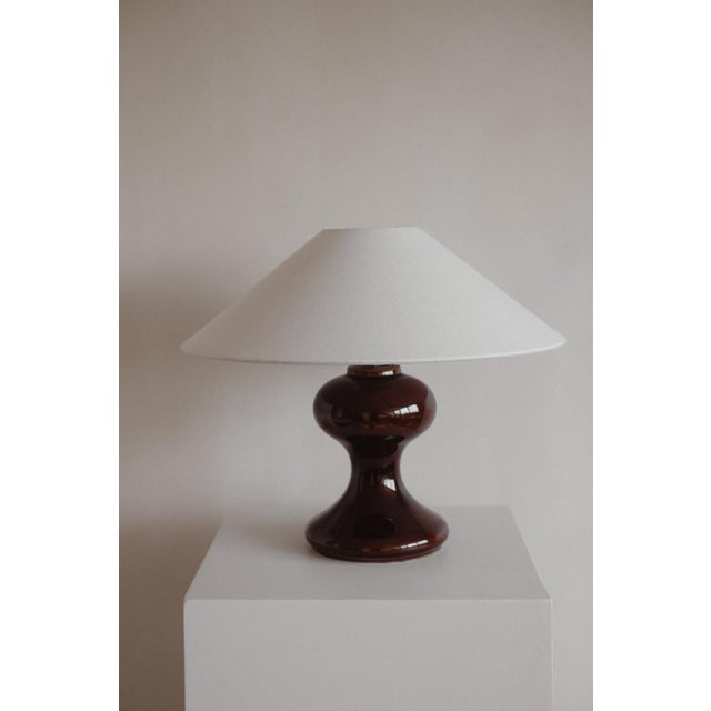 The Cordovan Hourglass Table Lamp in Ceramic For Sale - Image 10 of 10