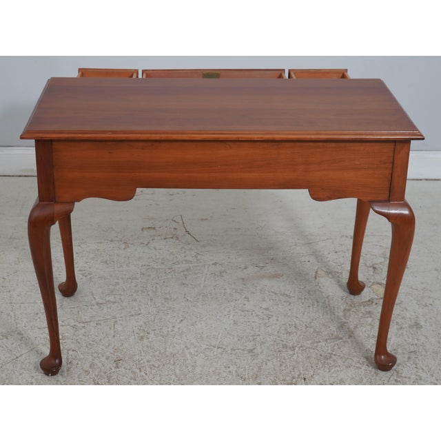 Henkel Harris Queen Anne Cherry Vanity or Desk For Sale - Image 16 of 18