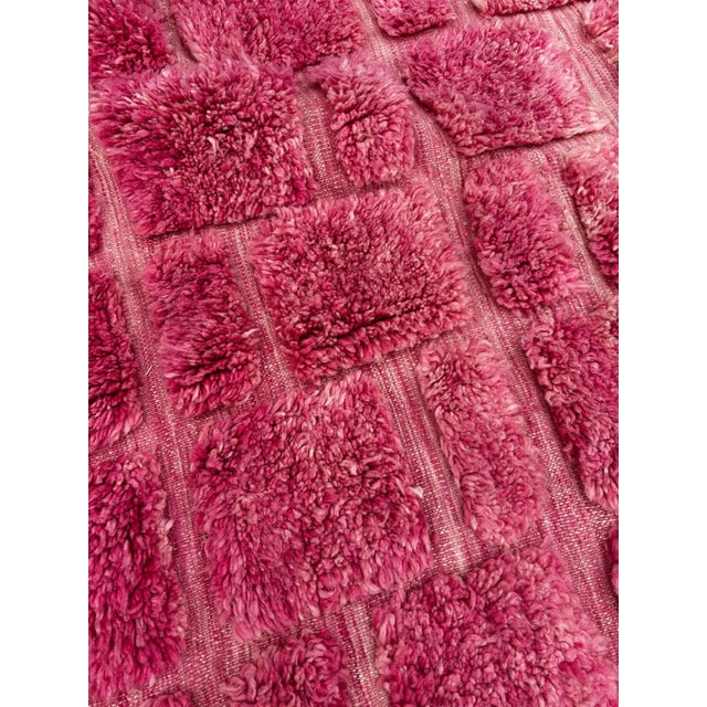 Textile Moroccan Mrirt Rug Handmade Wool – Modern Boho Living Room Decor For Sale - Image 7 of 9