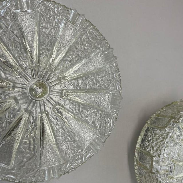 Textured Glass Wall or Ceiling Lights attributed to Hillebrand Leuchten, 1970s, Set of 2 For Sale - Image 6 of 18