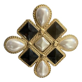 1990s High Quality Costume Jewelry Italian Big Brooch For Sale