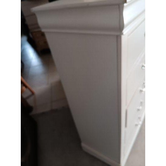 1990s White Coastal Style Wood Chest 5 Drawer For Sale - Image 4 of 5